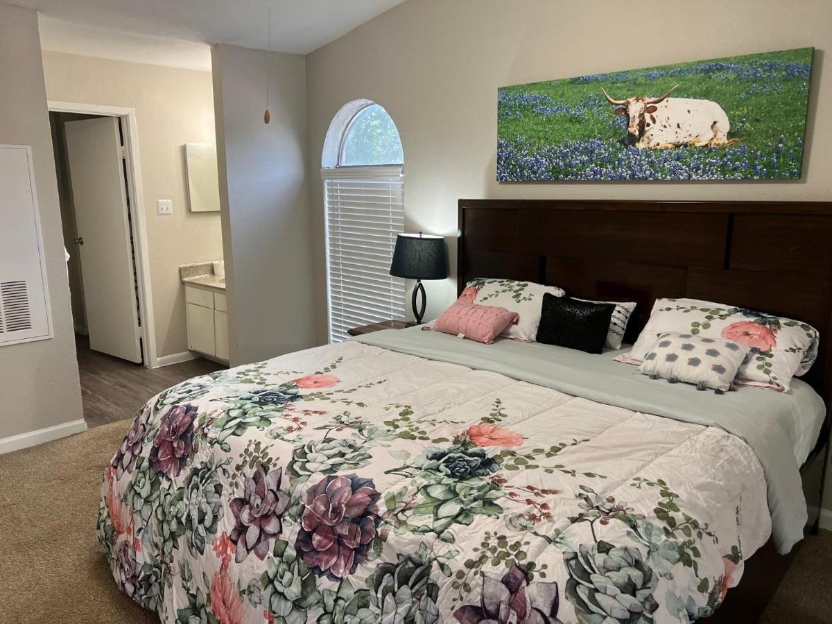 Beautiful 1-Bedroom Townhome With Nice Amenities Houston Eksteriør billede